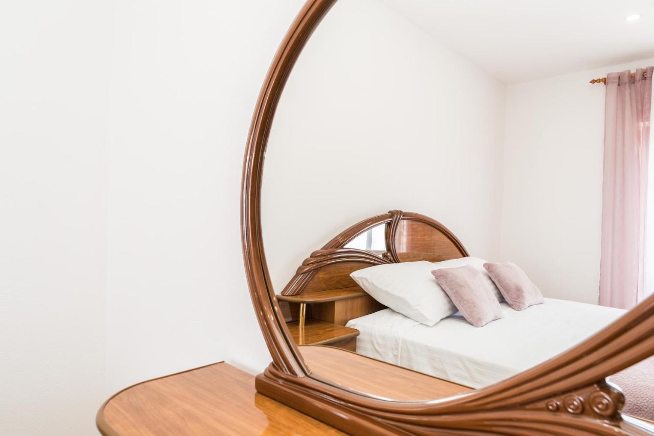 Apartmani Tomeri Starigrad Paklenica Εξωτερικό φωτογραφία