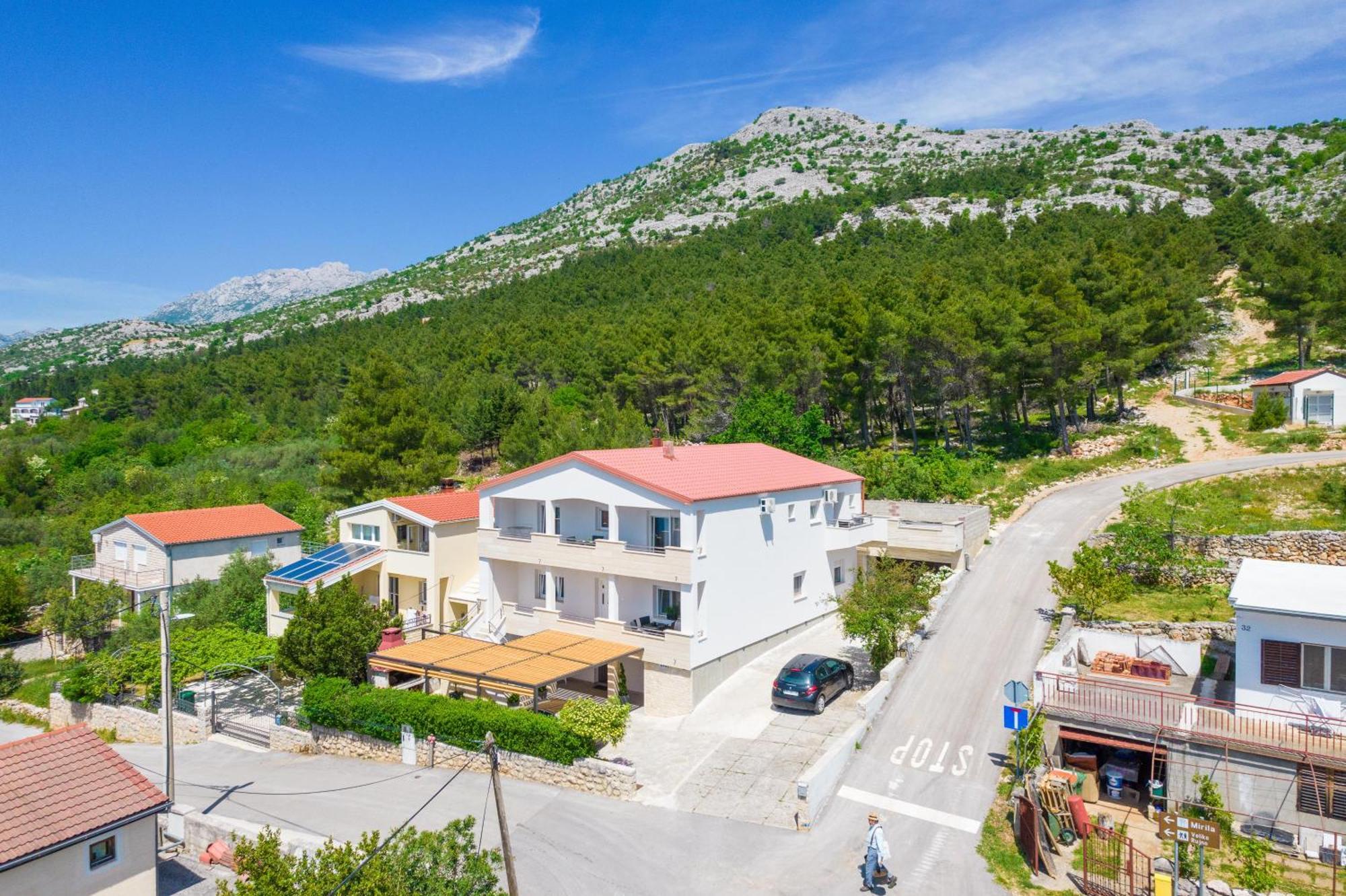 Apartmani Tomeri Starigrad Paklenica Εξωτερικό φωτογραφία