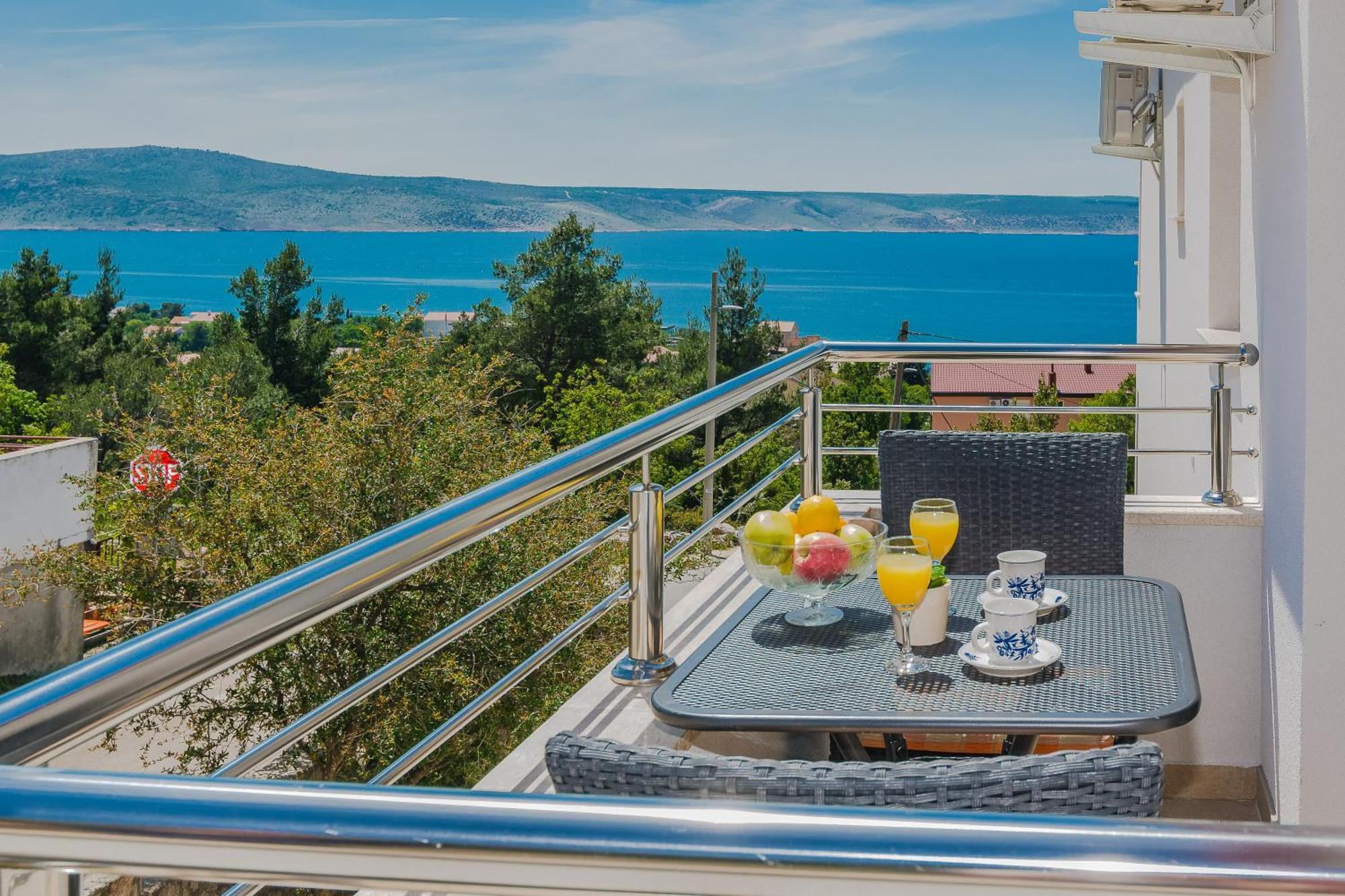 Apartmani Tomeri Starigrad Paklenica Εξωτερικό φωτογραφία