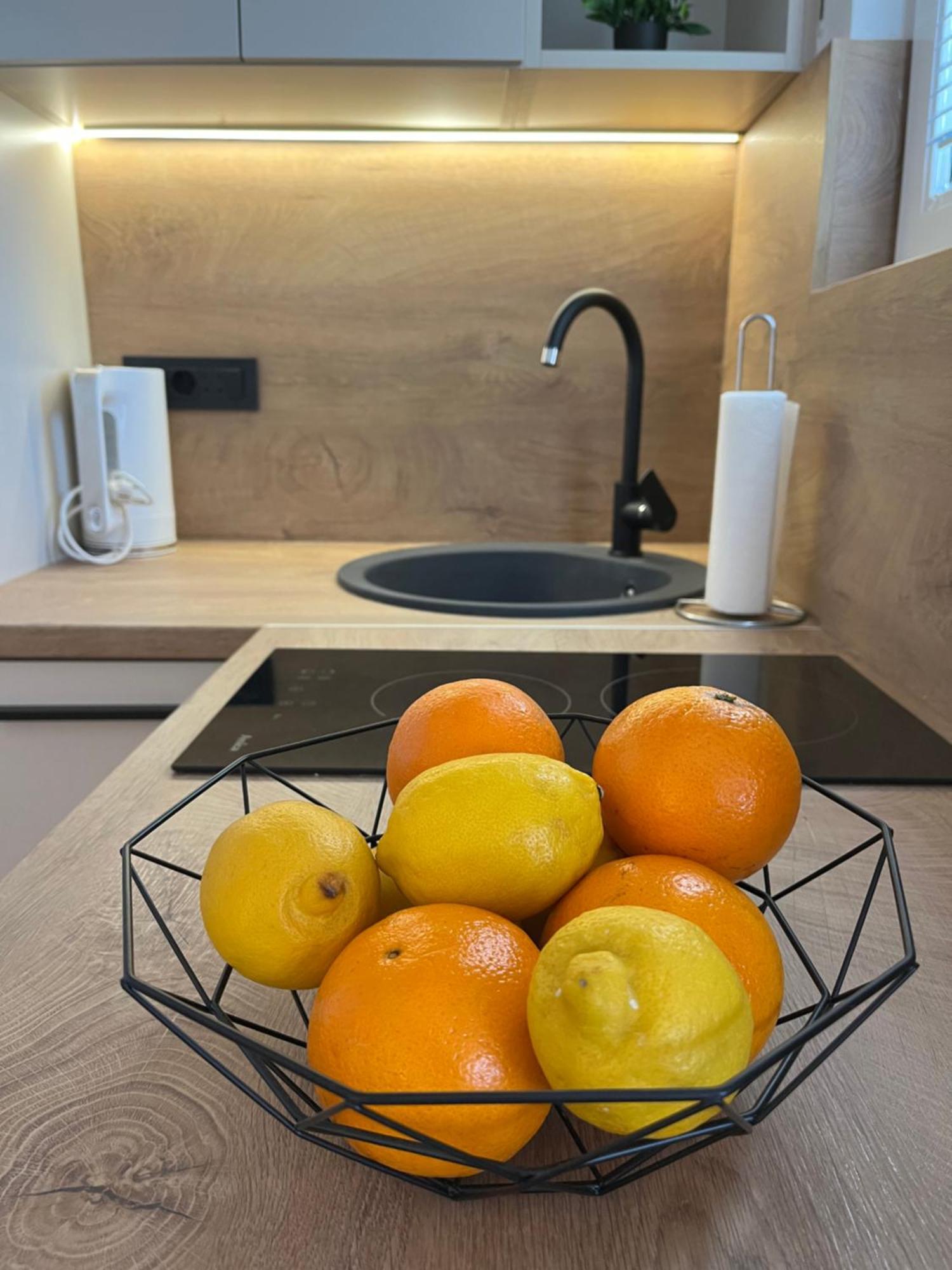 Apartmani Tomeri Starigrad Paklenica Εξωτερικό φωτογραφία